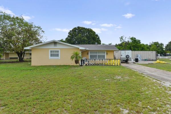 Listing Image #1 - Retail for sale at 1051 S Combee Rd, Lakeland FL 33801