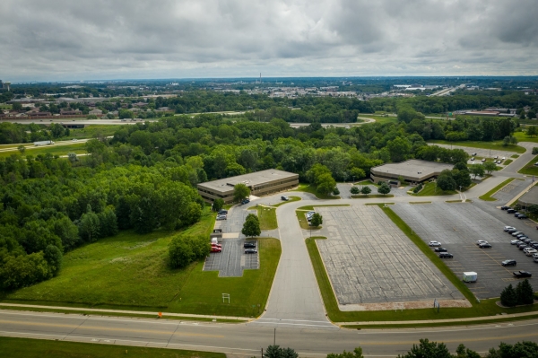 Listing Image #1 - Office for sale at 1150 Springhurst Dr, Green Bay WI 54304 Listing Image #1 - Office for sale at 1150 Springhurst Dr, Green Bay WI 54304