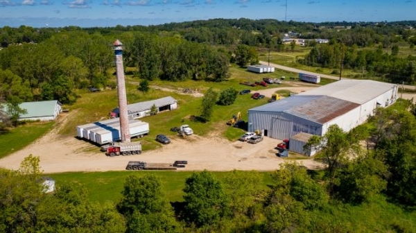 Listing Image #1 - Industrial for sale at 328 Ripon Rd, Berlin, Berlin WI 54923