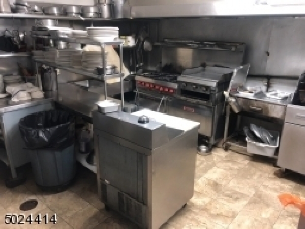 Listing Image #3 - Business for sale at 454-456 Mulberry Street, Newark NJ 07105 Listing Image #3 - Business for sale at 454-456 Mulberry Street, Newark NJ 07105