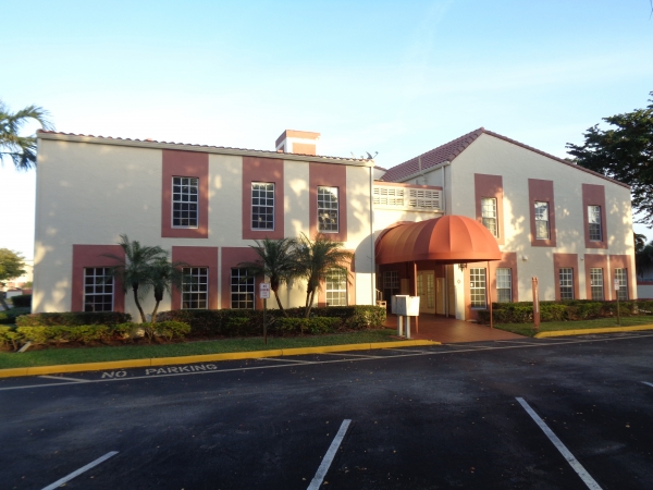 Listing Image #1 - Office for sale at 7737 N University Dr #101, Tamarac FL 33321