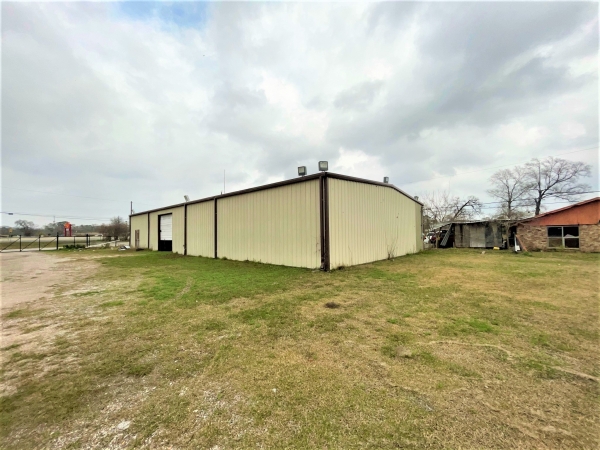 Listing Image #3 - Multi-Use for sale at 15934 East Fwy, Channelview TX 77530