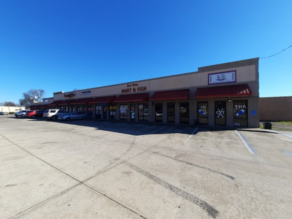 Listing Image #1 - Shopping Center for sale at 1401 3rd Ave W, Birmingham AL 35208 Listing Image #1 - Shopping Center for sale at 1401 3rd Ave W, Birmingham AL 35208