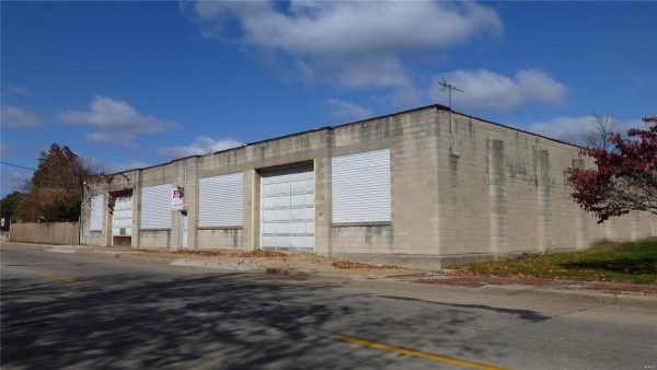 Listing Image #1 - Industrial for sale at 900 Union Street, Alton IL 62002