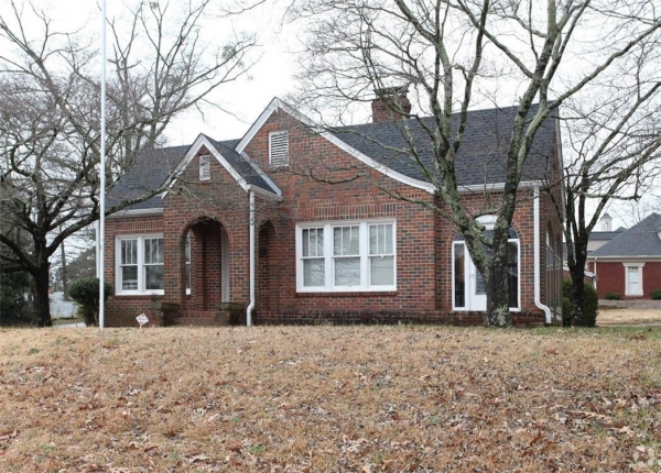 Listing Image #1 - Office for sale at 490 S Perry, Lawrenceville GA 30046 Listing Image #1 - Office for sale at 490 S Perry, Lawrenceville GA 30046