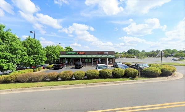 Listing Image #1 - Retail for sale at 9939 Lee St, Pineville NC 28134