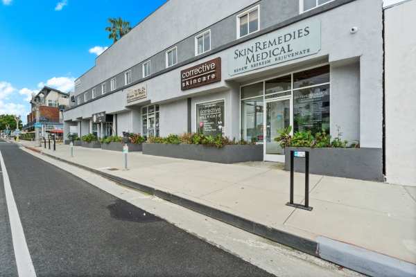 Listing Image #5 - Retail for sale at 1828 Broadway, Santa Monica CA 90404 Listing Image #5 - Retail for sale at 1828 Broadway, Santa Monica CA 90404