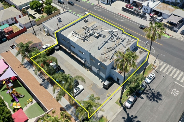 Listing Image #6 - Retail for sale at 1828 Broadway, Santa Monica CA 90404 Listing Image #6 - Retail for sale at 1828 Broadway, Santa Monica CA 90404