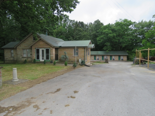 Listing Image #1 - Hotel for sale at 815 N York Highway, Jamestown TN 38556