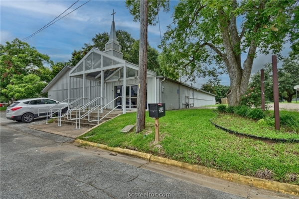 Listing Image #3 - Industrial for sale at 504 East Sixth Street, Brenham TX 77833