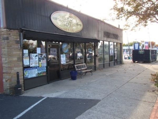 Listing Image #2 - Others for sale at 185-191 Higbie Ln, West Islip NY 11795