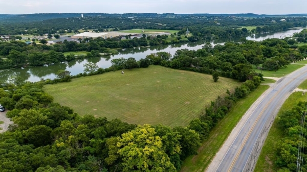 Listing Image #2 - Others for sale at 2511 Bandera Hwy, Kerrville TX 78028