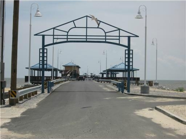 Listing Image #3 - Land for sale at 105 N Beach Boulevard, Waveland MS 39576