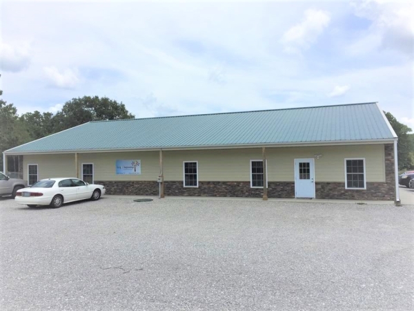 Listing Image #1 - Retail for sale at 217 South Highway 17, Summersville MO 65571