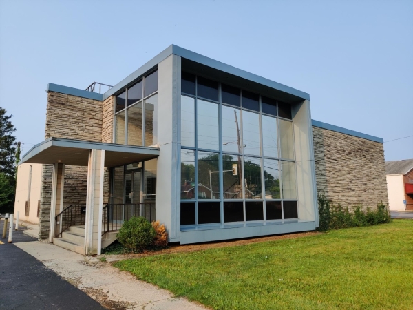 Listing Image #1 - Office for sale at 3245 E Livingston Ave, Columbus OH 43227