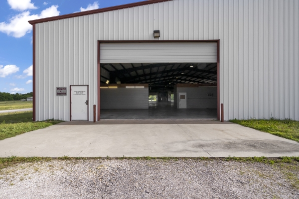 Listing Image #3 - Industrial for sale at 311 SE 11th Street, Wagoner OK 74467