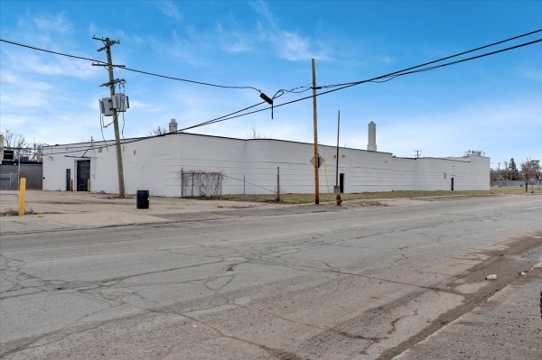 Listing Image #1 - Industrial for sale at 20316 Hoover St, Detroit MI 48205