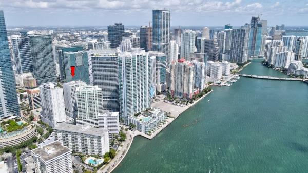 Listing Image #1 - Retail for sale at 170 SE 14 Street Unit CU2, Miami FL 33131