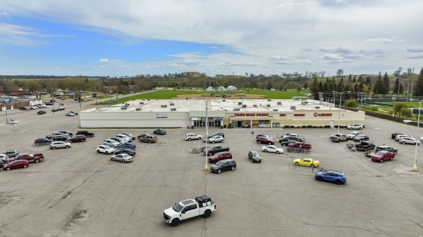 Listing Image #1 - Retail for sale at 410 10th Street SE, Jamestown ND 58401