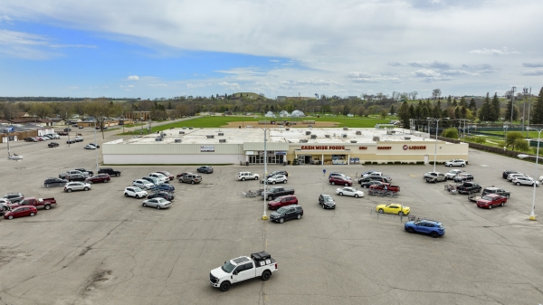 Listing Image #1 - Retail for sale at 410 10th Street SE, Jamestown ND 58401 Listing Image #1 - Retail for sale at 410 10th Street SE, Jamestown ND 58401