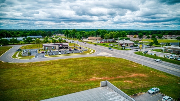 Listing Image #1 - Others for sale at 0 Lindsey Way, Florence AL 35633