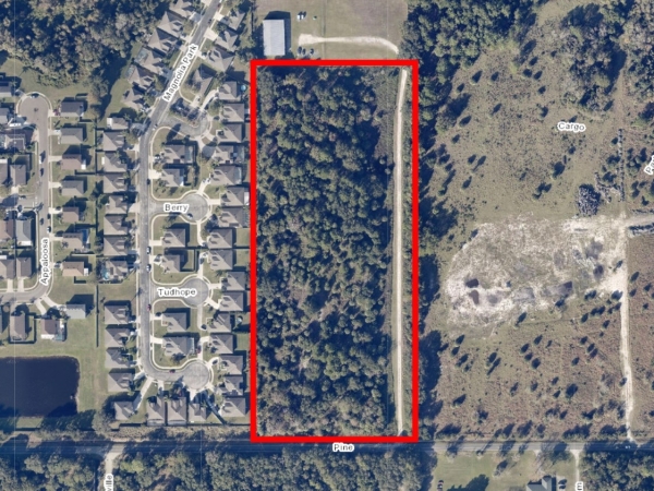 Listing Image #1 - Land for sale at 1320 Pine Way, Sanford FL 32773