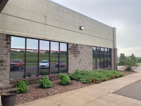 Listing Image #2 - Office for sale at 1517 N Oak Ave, Marshfield WI 54449