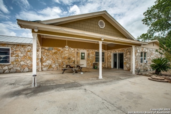 Listing Image #2 - Others for sale at 9758 SOUTHTON RD, San Antonio TX 78223