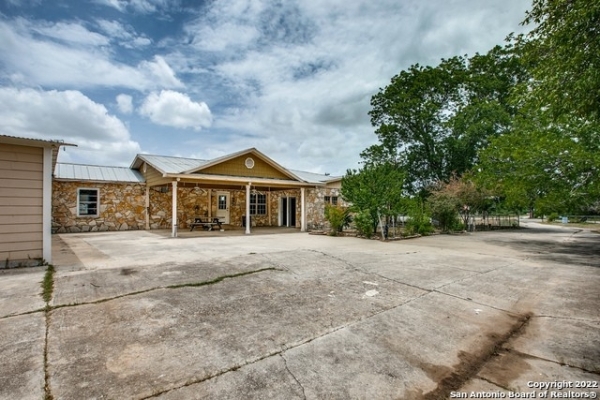 Listing Image #3 - Others for sale at 9758 SOUTHTON RD, San Antonio TX 78223