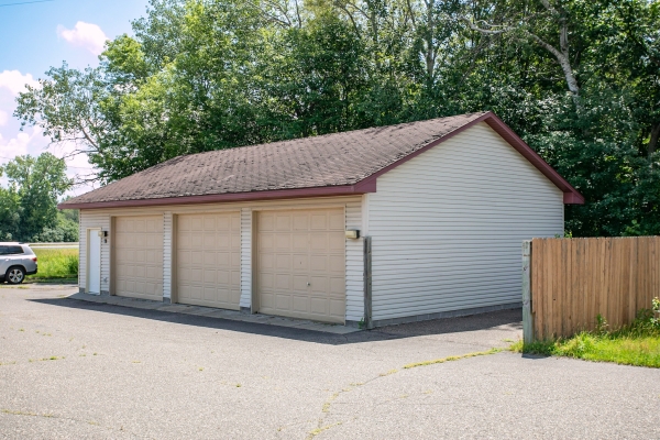 Listing Image #2 - Office for sale at 16015 Central Ave NE, Ham Lake MN 55304