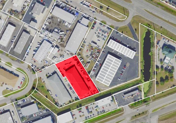 Listing Image #3 - Industrial for sale at 1242 Market Cir, Port Charlotte FL 33953 Listing Image #3 - Industrial for sale at 1242 Market Cir, Port Charlotte FL 33953