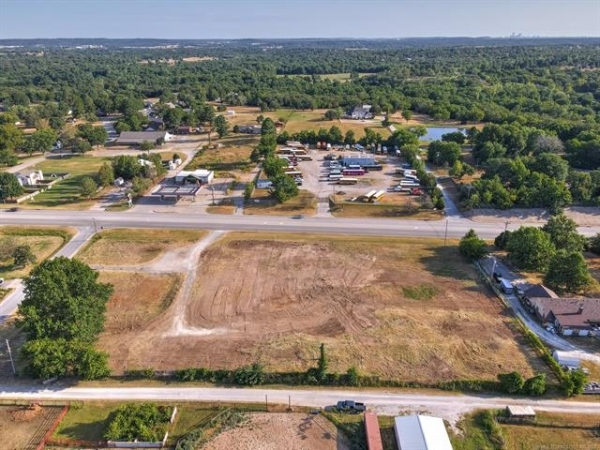 Listing Image #3 - Land for sale at 2810 E Hwy 117, Sapulpa OK 74066