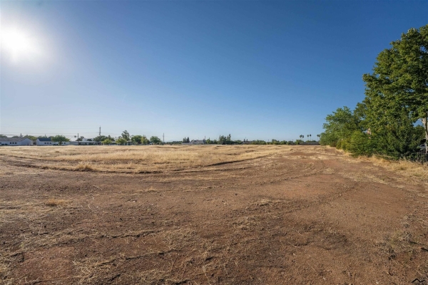 Listing Image #2 - Land for sale at 000 S Jackson St, Red Bluff CA 96080