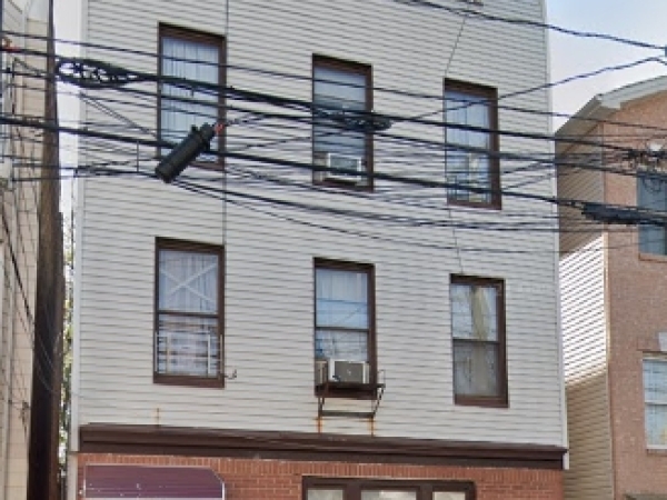 Listing Image #2 - Multi-family for sale at 115 Franklin St, Jersey City NJ 07307
