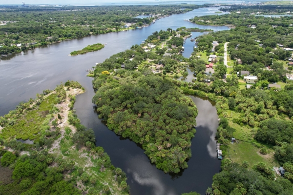 Listing Image #1 - Land for sale at 9511 River Cove Dr, Riverview FL 33578