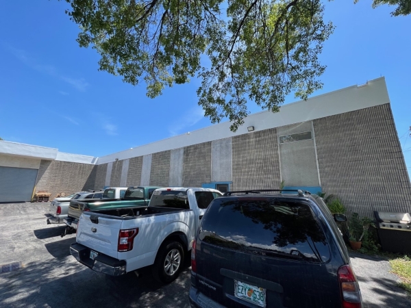 Listing Image #1 - Industrial for sale at 215 Southwest 32nd Street, Fort Lauderdale FL 33315 Listing Image #1 - Industrial for sale at 215 Southwest 32nd Street, Fort Lauderdale FL 33315