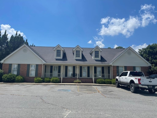 Listing Image #1 - Office for sale at 171 Perry House Rd., Fitzgerald GA 31750