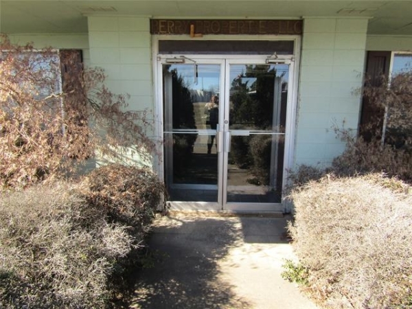Listing Image #3 - Industrial for sale at 3050 S Muskogee Avenue, Tahlequah OK 74464
