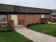 Listing Image #3 - Office for sale at 300 N Hammes Unit D, Joliet IL 60435