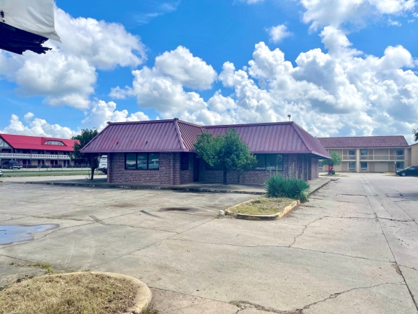 Listing Image #1 - Multi-Use for sale at 1001 Martin Luther King Jr. Drive, Monroe LA 71203 Listing Image #1 - Multi-Use for sale at 1001 Martin Luther King Jr. Drive, Monroe LA 71203