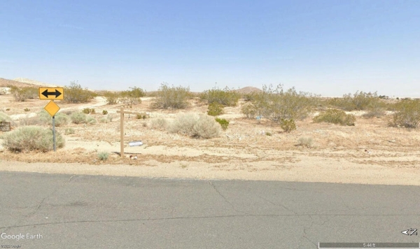 Listing Image #1 - Land for sale at United St And Hook Avenue, Rosamond CA 93560