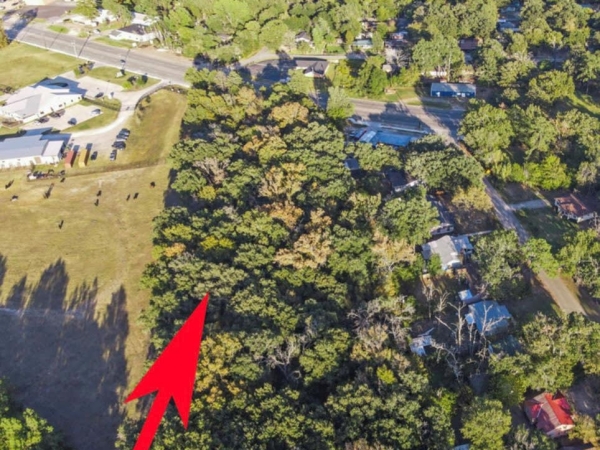 Listing Image #2 - Land for sale at 2111 N Timberland, Lufkin TX 75904