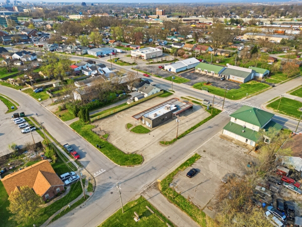 Listing Image #3 - Multi-Use for sale at 1626 Spring Street, Jeffersonville IN 47130