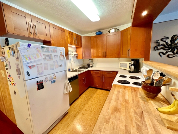Listing Image #5 - Multi-Use for sale at 131 MALLOTT, Yakutat AK 99689 Listing Image #5 - Multi-Use for sale at 131 MALLOTT, Yakutat AK 99689