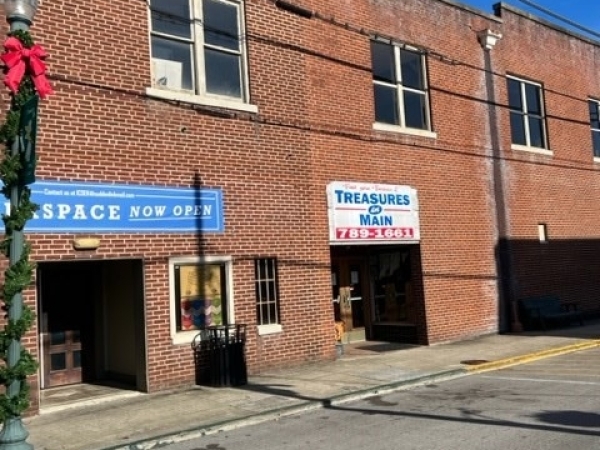 Listing Image #3 - Others for sale at 405 Main Street, Paintsville KY 41240