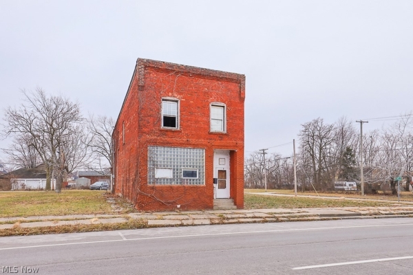 Listing Image #3 - Others for sale at 2104 E 28th Street, Lorain OH 44055