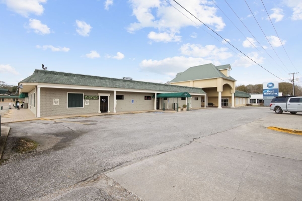 Listing Image #1 - Others for sale at 1909 Main Street, Franklin LA 70538