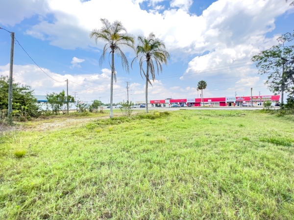 Listing Image #3 - Land for sale at 602 US Hwy 41, Ruskin FL 33570