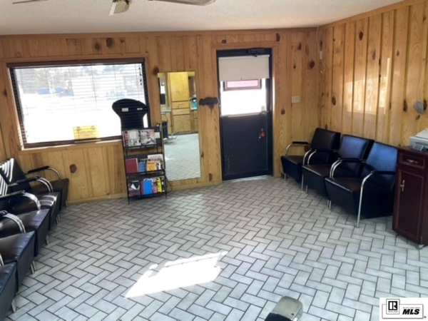 Listing Image #3 - Office for sale at 137 ROWLAND ROAD, Monroe LA 71203