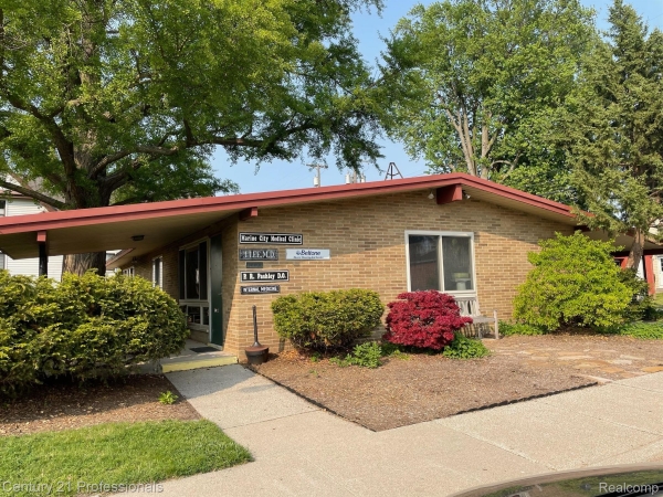 Listing Image #1 - Others for sale at 130 WASHINGTON ST, MarineCity MI 48039